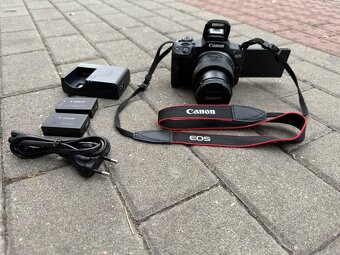 Digitální fotoaparát - bezzrcadlovka Canon EOS R50 černá - 3