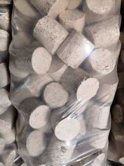 Dřevěné brikety - 3