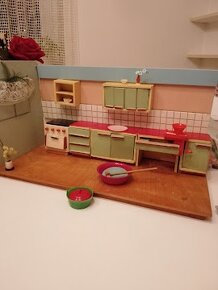 MOJE STARÁ KUCHYŇKA ROK 1960 NÁDOBÍČKO - 3