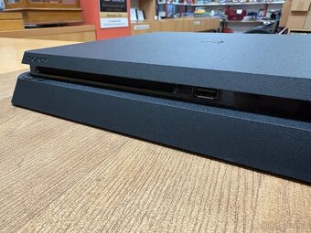 PlayStation 4 – Slim, 500 GB, černý - 3