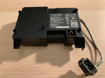 NOVÝ Originální napájecí zdroj pro Xbox One X - 3