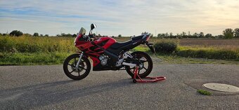 Honda CBR 125R - 3