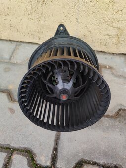 Ford Focus I ventilátor - 3