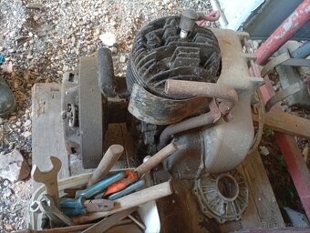 Stabilni motor viz foto - 3