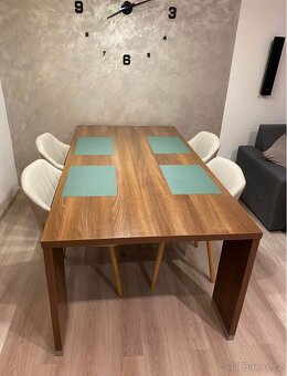 Velký jídelní stůl - 3