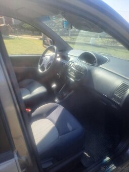 Hyundai matrix 1.6i - 3