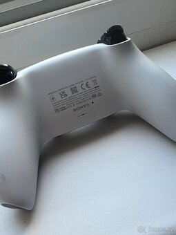 Sony PlayStation 5 DualSense (bílý) - nový, málo používaný - 3
