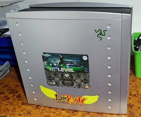 LEGENDÁRNÍ PC skříň - NEXUS Breeze - 3