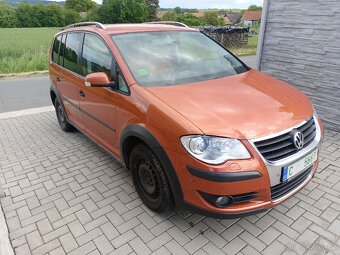 Volkswagen Touran Cross 2.0TDi 103kW - 3