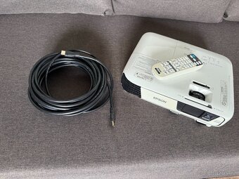 Prodám projektor EPSON H722B EB-U32 - 3