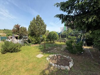 Zahradní domek s pergolou a zahradou - 3