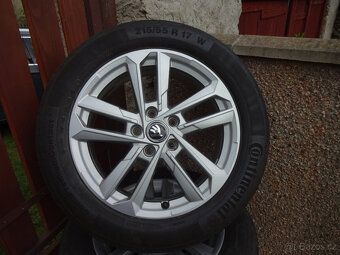 Karoq, Superb, Passat B8 - zánovní letní alu kola 17" 5x112 - 3