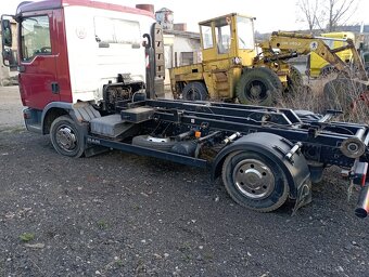 Prodám kontejnerové auto MAN 7,5 t - 3