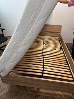 Postel Arizona 120×200 cm + rošt + čelo + matrace Benap - 3