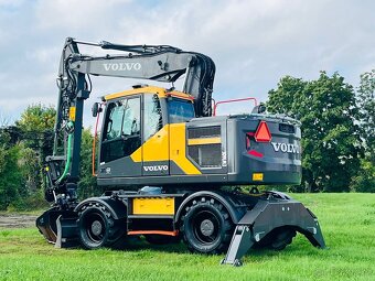 Kolový bagr Volvo EW160E s rotátorem - 3
