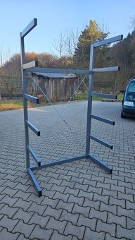 KONZOLOVÝ REGÁL - 3