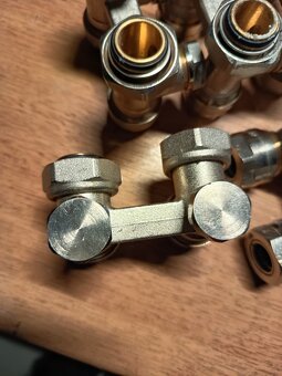 Prodám Ventil připojovací Rotheigner 1/2" - 3