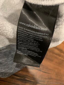 Calvin Klein mikina - 3