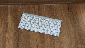 Apple Magic keyboard A1314 - bezdrátová bluetooth klávesnice - 3