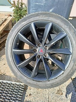 Tesla model X kola a pneumatiky zimní r20 - 3