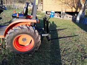 Vidle na balíky (hnůj) do 3.bodu za malotraktor - 3