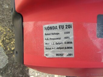 Nabízím elektrocentrálu Honda EU20I , 2000W. Plně funkční. - 3