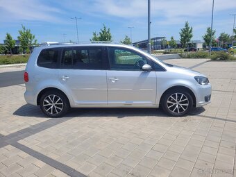 Volkswagen Touran - 3