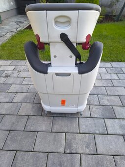 Autosedaçka rōmer - 3