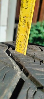 Zimní pneu 195/60 R15 + disky - 3