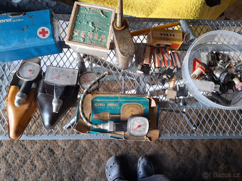 Prodám pár doplńků na motoveterány,autoveterány - 3