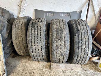 Kola 385/65 r22,5 - 3