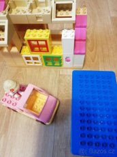 Lego duplo domek a autíčko hello kitty. Podložka. - 3