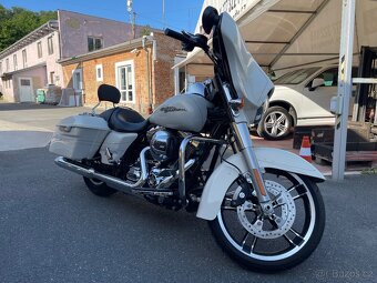 Prodám Harley-Davidson FLHXS STREET GLIDE SPECIAL - 3