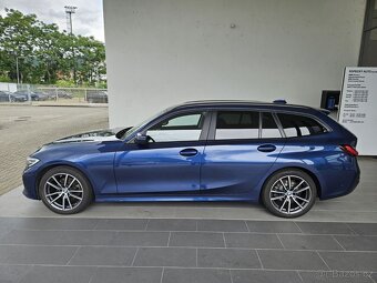 BMW 320d xDrive Touring Advantage - 3