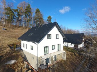 Hartmanice u Sušice RD 229m2 s pozemky až 3 500m2 - 3