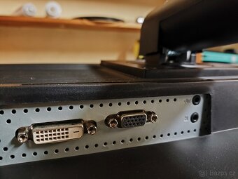 22" LCD monitor Samsung SyncMaster S22B420BW - 3