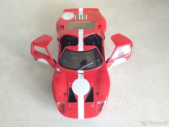Model auta Ford GT40 - Solido 1/18 - 3