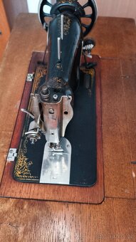 Šicí stroj Royal - 3