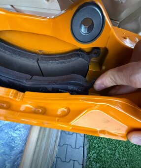 Brzdiče AUDI E-tron Q7 SQ7 Q8 SQ8 400mm - 3