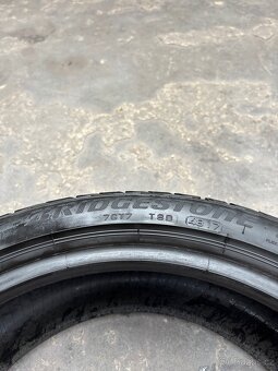 Bridgestone 255/40/18 - 3