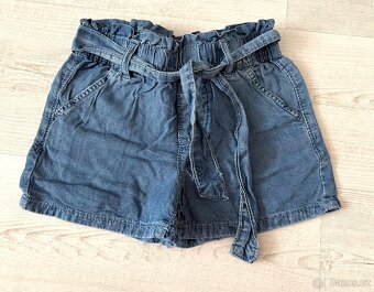 Kraťasy velikost 92/98 13ks - 3