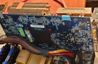 Geforce 9600 PCI-E gigabyte pasivne chlazena - 3