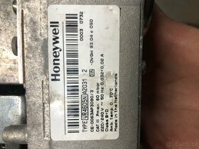 Plynová armatura Honeywell VR4605N - 3