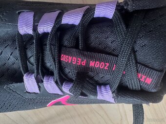 Nike - 3