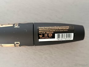 Nová řasenka Rimmel a Dermacol - 3