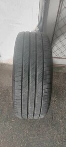 Michelin 215/55 r 18 jako nové najeto jen 6.000km - 3