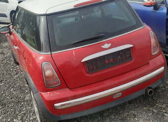 MINI Cooper S R50 / R53 - Náhradní díly z rozebíraného vozu - 3