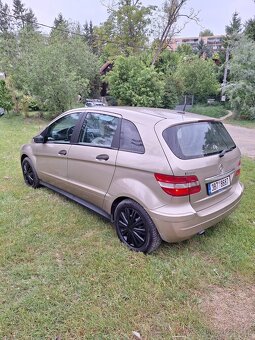 Mercedes benz B 180 - 3