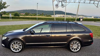 Škoda Superb II kombi  2.0 TDi - 3