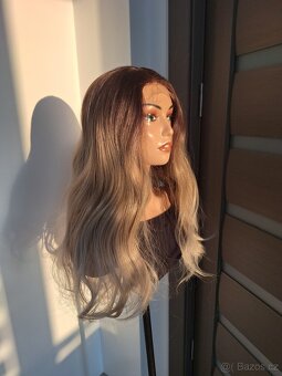 Dlouhá vlnitá blond paruka s krajkou vpředu 60091 - 3